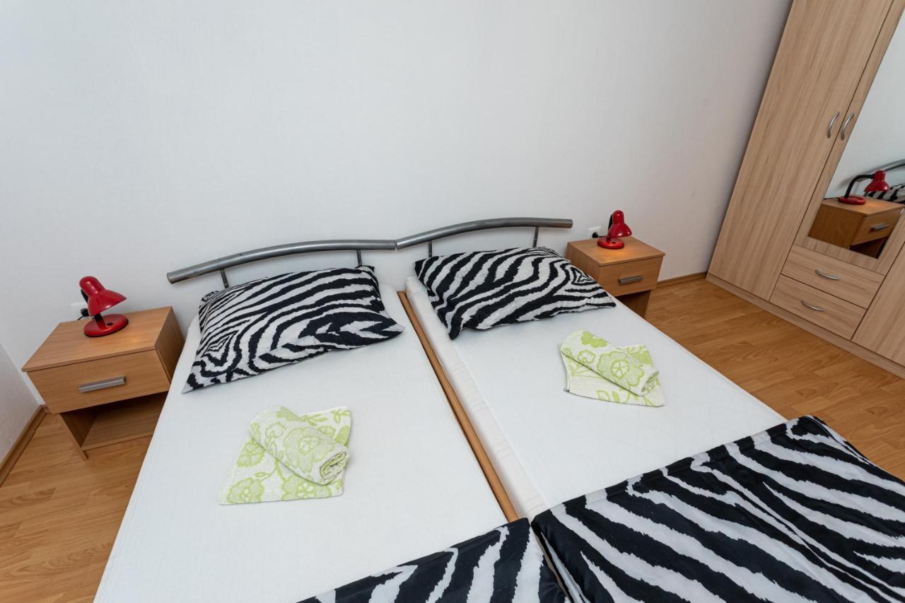 Apartments Katarina ชิโล ภายนอก รูปภาพ