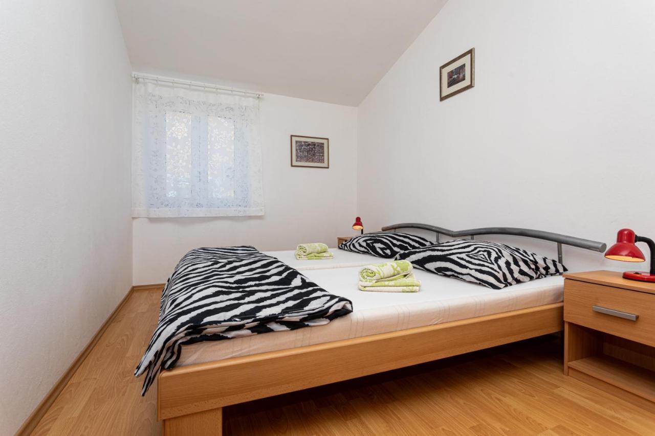 Apartments Katarina ชิโล ภายนอก รูปภาพ
