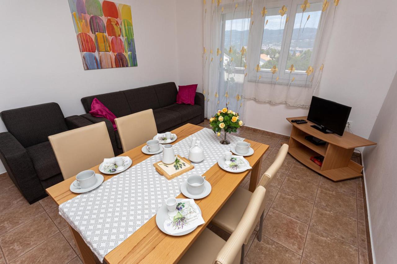 Apartments Katarina ชิโล ภายนอก รูปภาพ